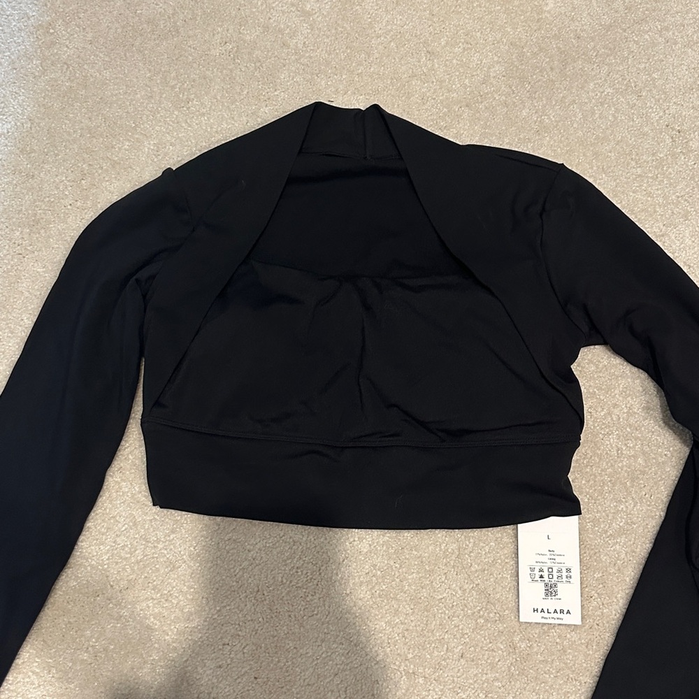 NEW! HALARA Black Long Sleeve Crop Top